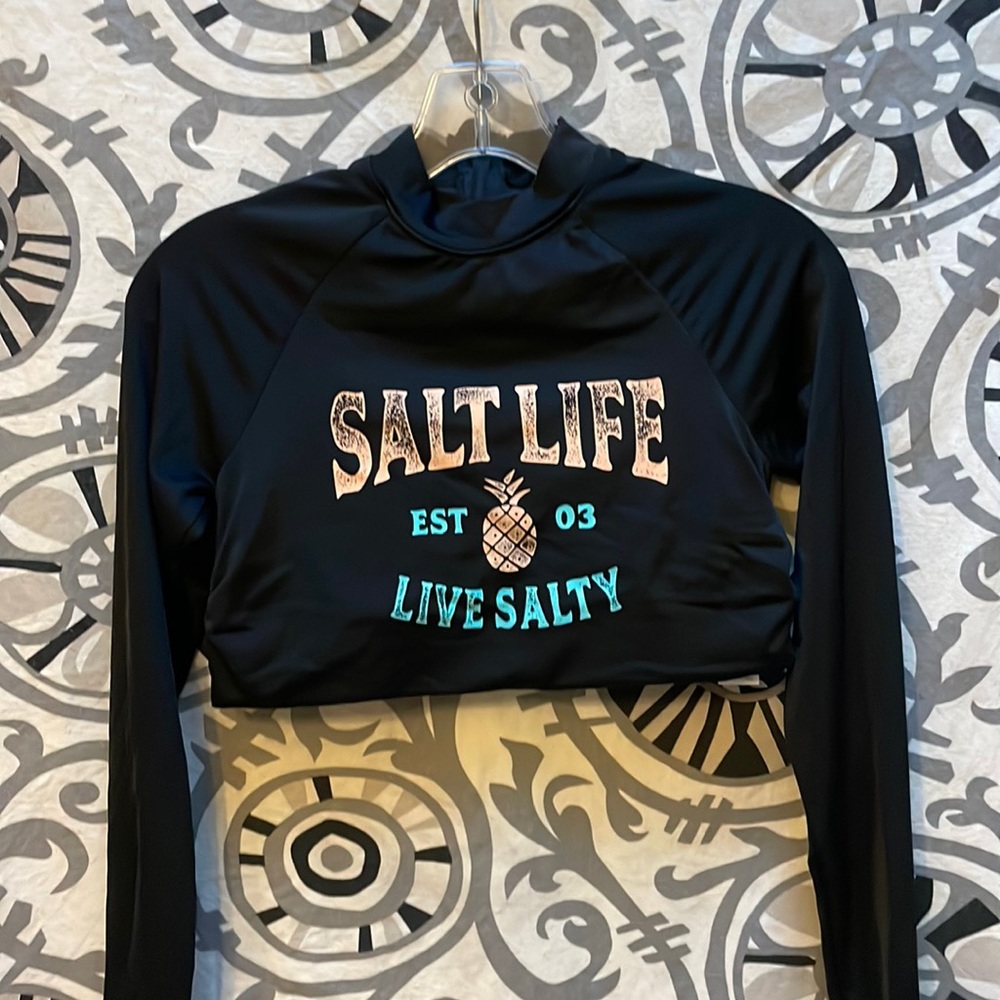 Salt Life Women's Signature Solid Cropped Rashguard Tankini Swim Top Swimwear